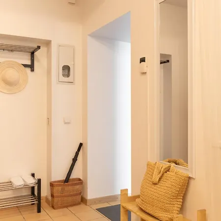 Cozy X Free Parking Self Check In 24-7 By H&h *