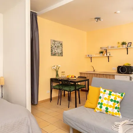 Cozy X Free Parking Self Check In 24-7 By H&h Vilna