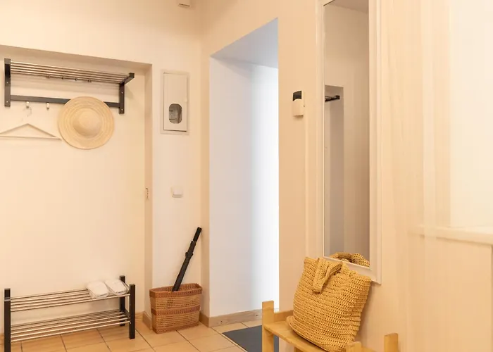 Cozy X Free Parking Self Check In 24-7 By H&h *